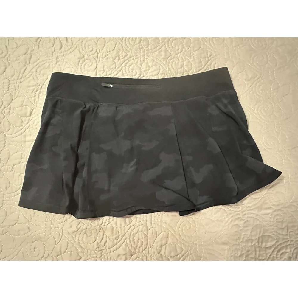 Lululemon Women's Pace Rival Mid-Rise Skirt Heritage 365 Camo Deep Coal/black 14